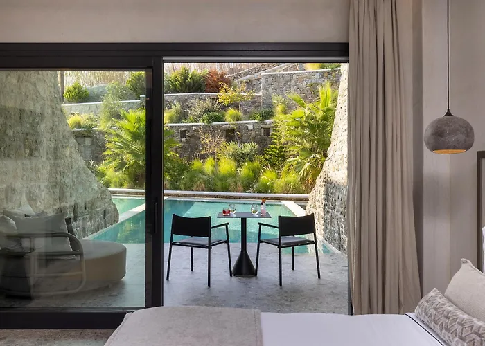 Aeonic Suites And Spa